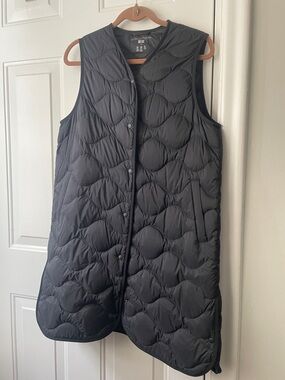 Uniqlo vest ultra light down